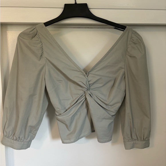 Sage Green Abercrombie Top - Picture 1 of 2